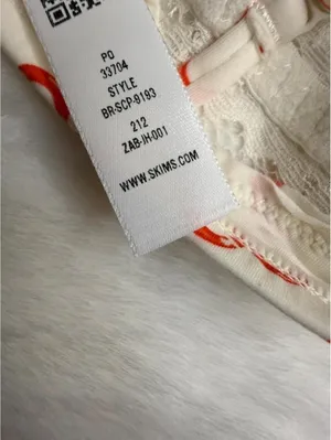 SKIMS Heart Print Lace Bralette White & Red XXS New thumbnail 6