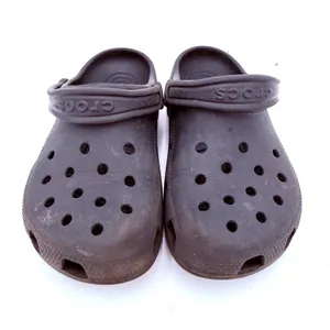 Crocs Black Classic Clog Sandals Size M5 W7 thumbnail 3