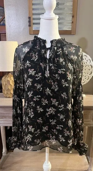 Vici Floral Blouse thumbnail 1