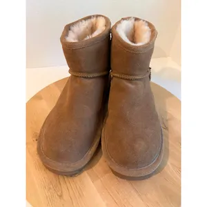 Banana Republic Bearpaw Chestnut Brown Suede Leather Low Top Ankle Lined Cozy Boots Size 9 thumbnail 10