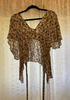American Eagle Blouse thumbnail 1