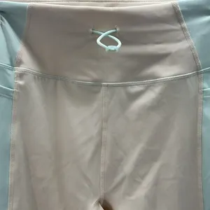Free People Movement 2 color leggings size large thumbnail 3