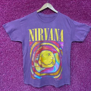 Nirvana Never Mind Smiley Face Purple Tshirt size Large thumbnail 1