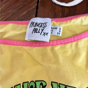 Princess Polly Take me on holiday crop top size 2 95% cotton thumbnail 5