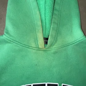 White Fox‎ Los Angeles Hoodie Women S/M Green Fair Collegiate Graphic Pullover thumbnail 3
