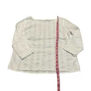 GAP white eyelet blouse with cropped sleeves thumbnail 2