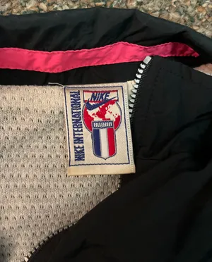 Nike International Jacket thumbnail 2