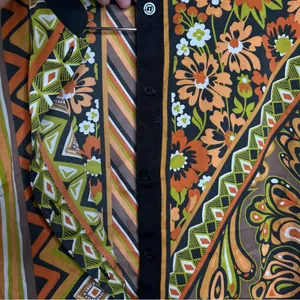 Vintage Bob Mackie Wearable Art Blouse Women’s Size Medium Mandarin Collar Retro thumbnail 3