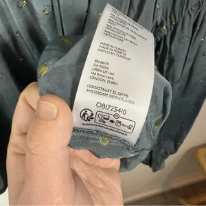 By Anthropologie Women’s Ruffled Peasant Blouse in Blue/Gold Metallic M thumbnail 15