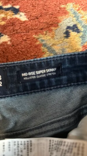 Hollister Jeans Mid Rise Super Skinny 3L thumbnail 3