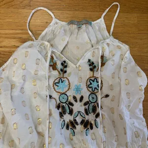 Kareena Embroidered Floral Tassel Boho Chic Coastal Cowgirl Polka Dot Tunic L thumbnail 2