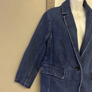 Abercrombie & Fitch Dark Wash Boxy Long Sleeve Jean Blazer Jacket Button Medium thumbnail 3