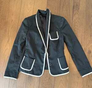 Express Black Blazer with White Piping Size 2 - C70-029 thumbnail 1