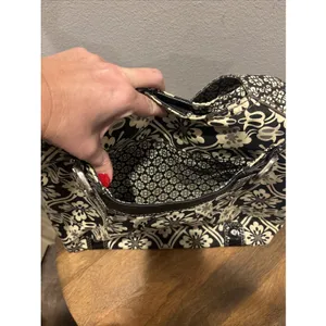 FOSSIL Vintage Women's Shoulder Bag Purse‎ ~HOBO~Black And Cream~Quilted~Floral thumbnail 2