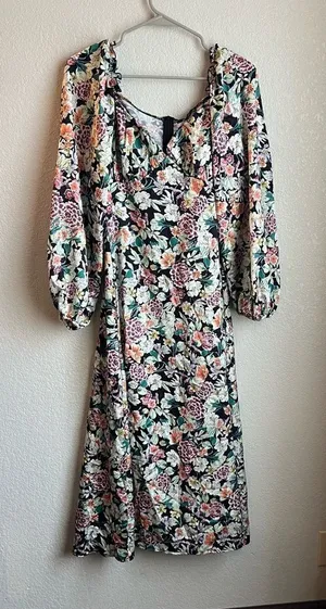 Missguided Floral Midi Dress thumbnail 1