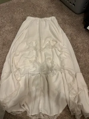 White skirt thumbnail 3