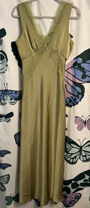 Elegant Green Lace Trim Dress thumbnail 1