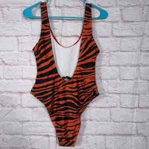 Missguided Tiger Print One-Piece Swimsuit Size 8 thumbnail 5