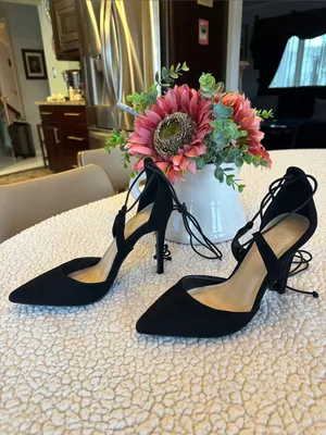 Charlotte Russe Black Pointed-Toe Lace-Up 4” Stiletto Heels Sz 7 thumbnail 2