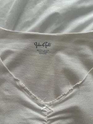 Brandy Melville Top White thumbnail 2