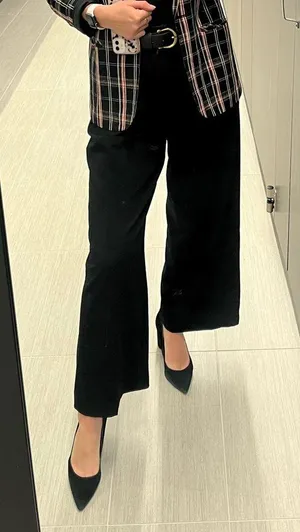 UNIQLO wide leg corduroy black high rise pants size 4! thumbnail 3
