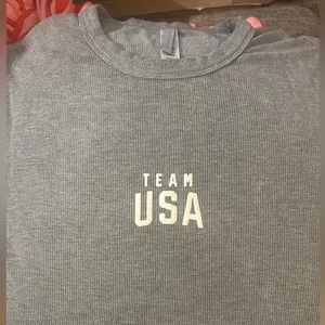 SKIMS Team USA‎ Olympic Rib Cropped Shirt thumbnail 1