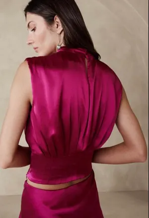 NWT Banana Republic Muse Silk Pleated Top in Pink thumbnail 2