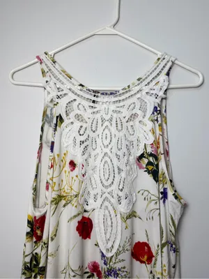 Anthropologie Akemi + Kin Sleeveless Floral Bohemian Top with Crochet Back Sz XL thumbnail 4