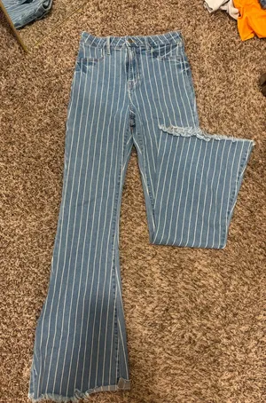 Cello Jeans Flare High-Rise thumbnail 1