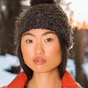 UGG Boucle Knit Cuff Hat with Pom One Size NWT thumbnail 2