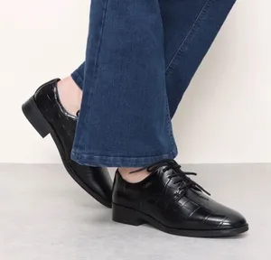 Clark’s Ria Derby In Black Loafers Leather Oxford Lace‎ Up thumbnail 1