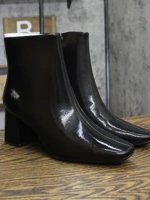 NWT Journee Collection Foam Haylinn Heeled Booties Black Patent Upper 9.5M thumbnail 3