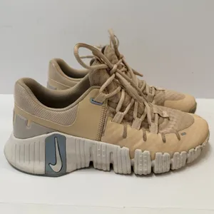 Nike Free Metcon 5 Sanddrift Sneakers Shoes DV3950-105 Women's 9.5 thumbnail 2