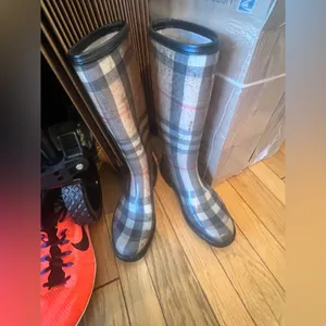 Burberry - Nova Check Plaid Rain Boots thumbnail 7