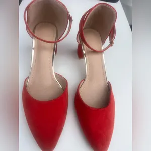 Chic Red Ankle Strap Heels thumbnail 2