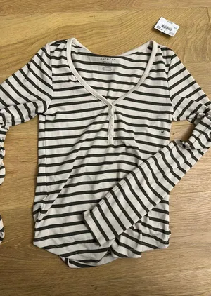 American Eagle Top thumbnail 1