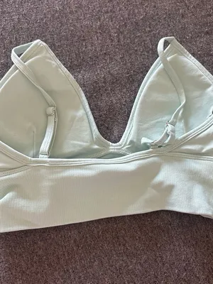 Amazon Women's Mint Green  Workout set thumbnail 3