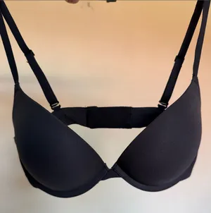 Skims Wireless Super Push up Bra Onyx Size 34B NWOT thumbnail 1