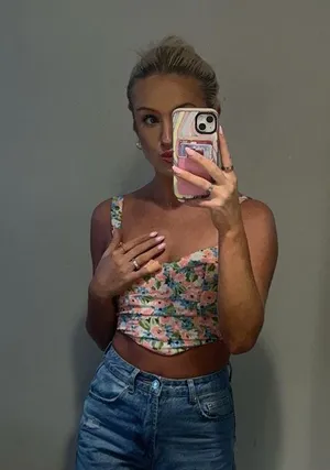Princess Polly Top Pink Floral thumbnail 6