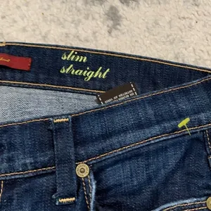 7 for all mankind zippers straight leg jeans. Size 28. In great condition. thumbnail 8