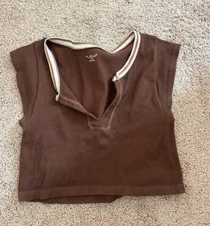 Urban Outfitters Top thumbnail 1
