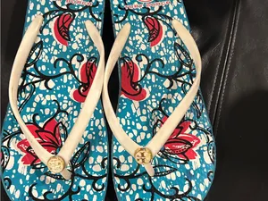 Tory Burch Blue Floral Flip Flop Sandals with Cream Straps large 9-10 thumbnail 9