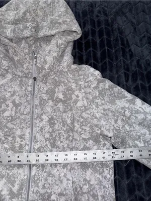 Lululemon Hooded‎ Define Jacket Nulu Hideaway Camo Starlight Size 10 thumbnail 6