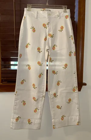 $149 Bagatelle Collection High-Rise Sunflower-Print Cropped Wide-Leg Pants 4 thumbnail 1