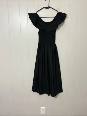 Hill House Home Akilah Nap Dress Black XXS Smocked Midi Off Shoulder Ruffle thumbnail 2