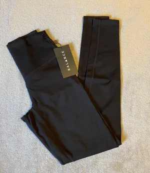 Balance Athletica Leggings ♠️ thumbnail 1