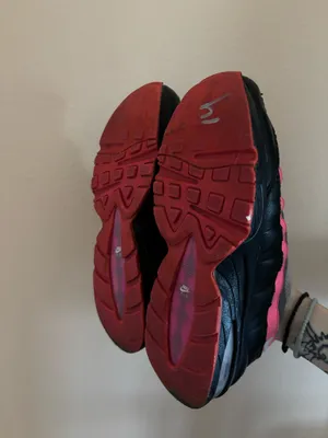 Nike Air Max 95 GS 'Black Pink Blast' thumbnail 5