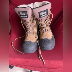 Itasca Thinsulate - Cedar Warm Winter Boots-Ladies, Tan and Black Color -Size 6 thumbnail 8