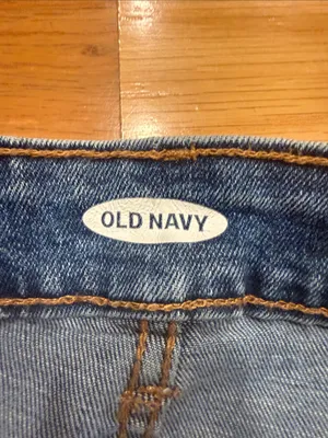 Old Navy button fly Jean shorts size 6 . thumbnail 6