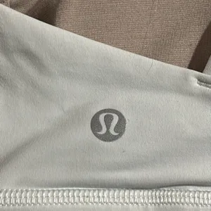 Lululemon Energy Bra Size 6 thumbnail 3
